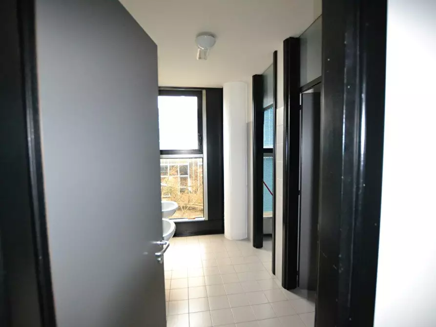 Immagine 8 di Ufficio in vendita  in PADOVA UNO a Padova