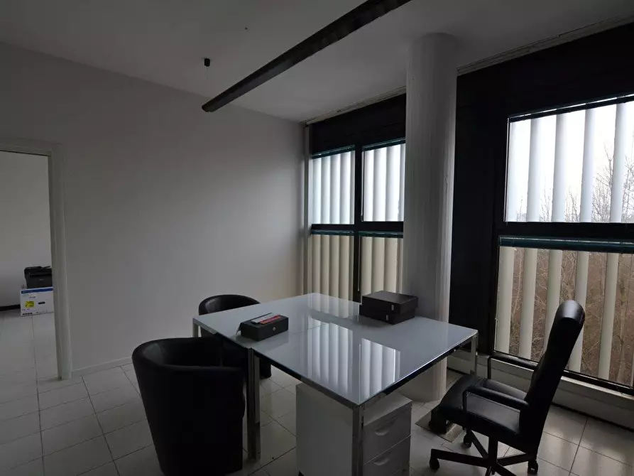 Immagine 12 di Ufficio in vendita  in PADOVA UNO a Padova