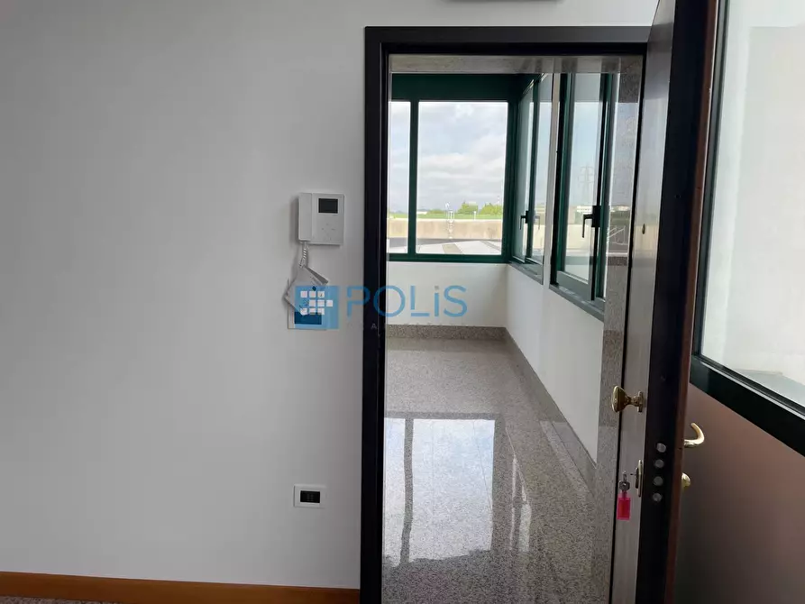 Immagine 2 di Ufficio in affitto  in Corso Stati Uniti a Padova