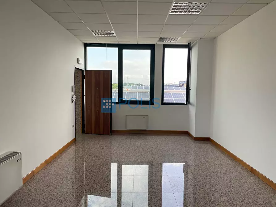 Immagine 9 di Ufficio in affitto  in Corso Stati Uniti a Padova