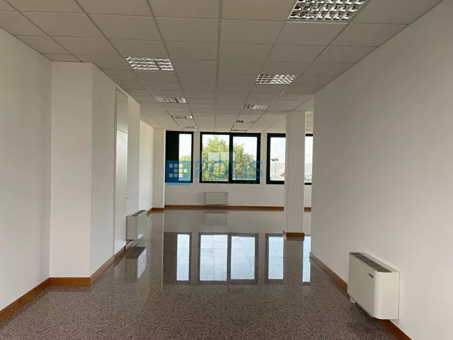 Immagine 12 di Ufficio in affitto  in Corso Stati Uniti a Padova