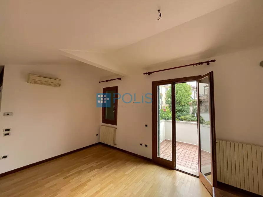 Immagine 9 di Appartamento in affitto  in Vicinanze Specola a Padova