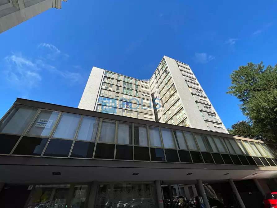 Immagine 10 di Ufficio in vendita  in Piazza dell'Insurrezione a Padova