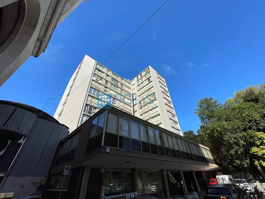 Immagine 11 di Ufficio in vendita  in Piazza dell'Insurrezione a Padova