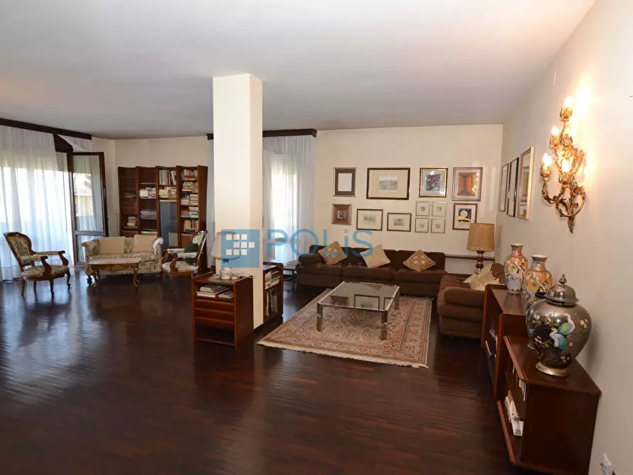 Immagine 4 di Appartamento in vendita  in VIA GIORDANO a Abano Terme