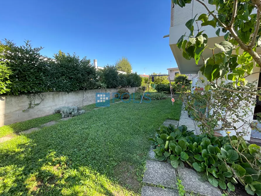 Immagine 6 di Appartamento in vendita  in VIA GIORDANO a Abano Terme