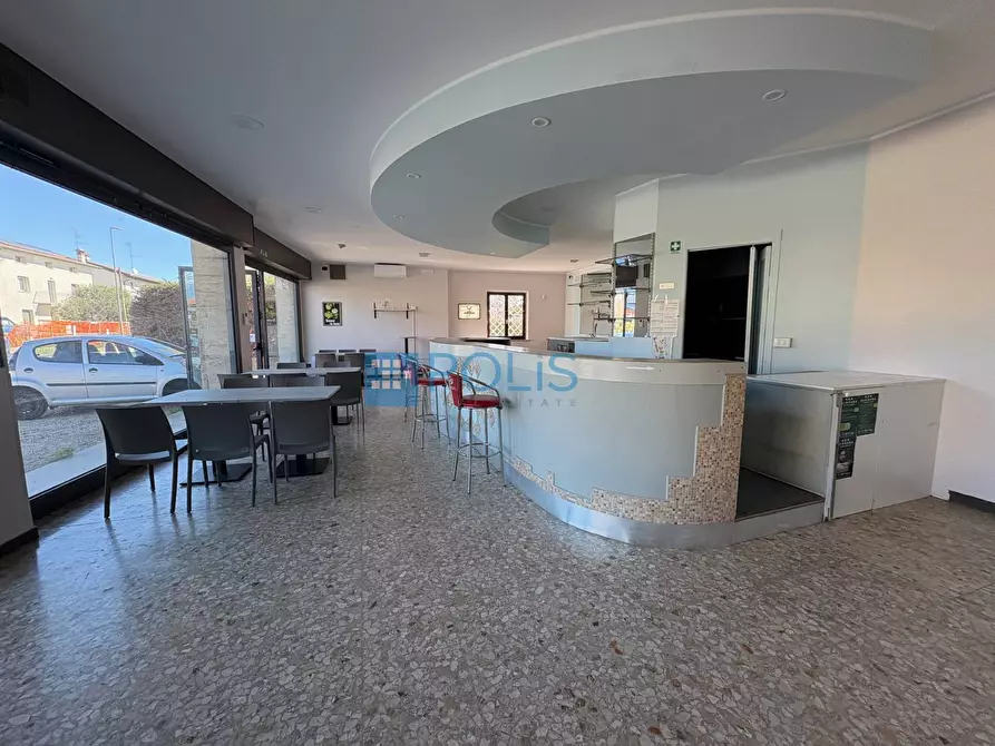 Immagine 8 di Negozio in affitto  in Martignacco a Martignacco