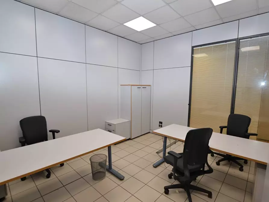 Immagine 14 di Ufficio in vendita  in VIA SAVELLI a Padova