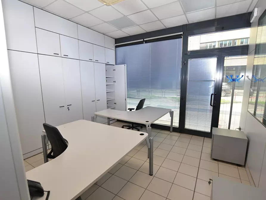 Immagine 11 di Ufficio in vendita  in VIA SAVELLI a Padova