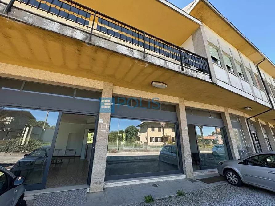 Immagine 7 di Negozio in vendita  in Martignacco a Martignacco