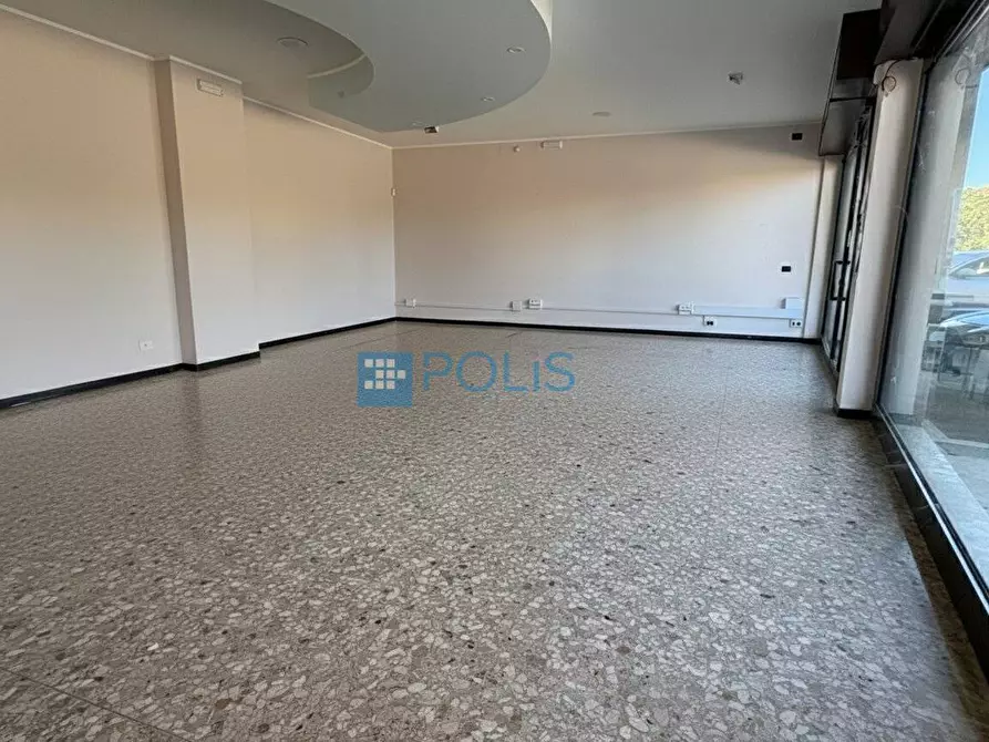 Immagine 11 di Negozio in affitto  in Martignacco a Martignacco