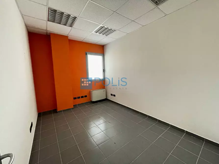 Immagine 23 di Ufficio in vendita  in Riviera Maestri Del Lavoro a Padova