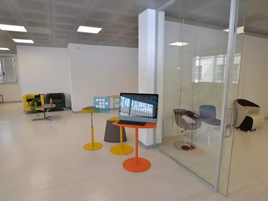 Immagine 9 di Laboratorio in affitto  in Vic.ze Fiera a Padova