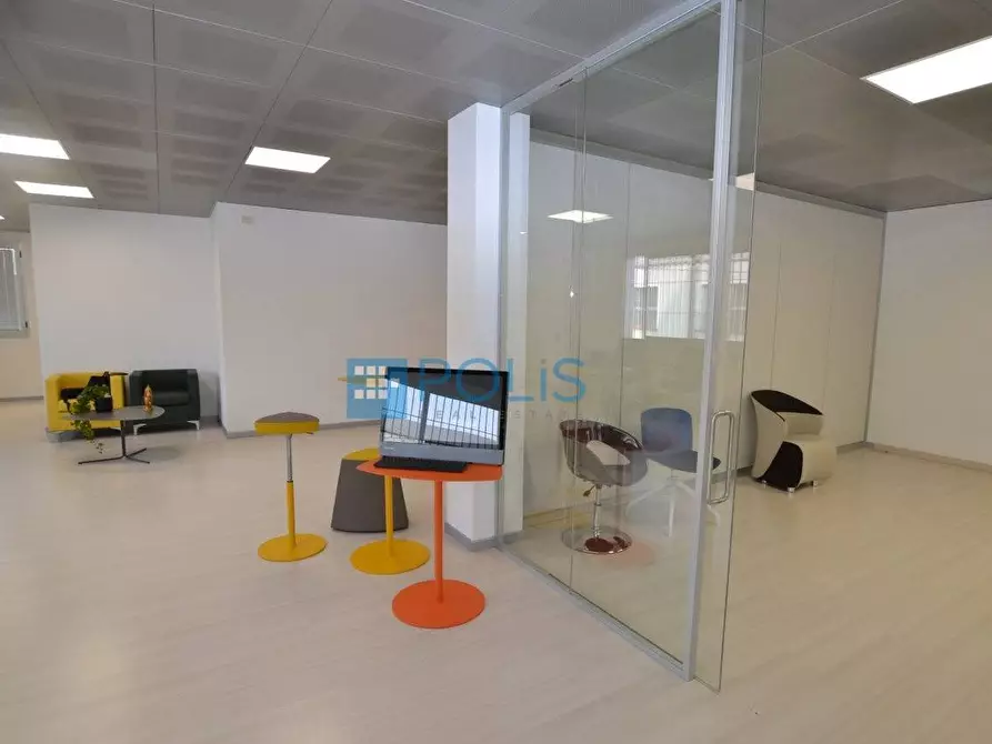 Immagine 2 di Laboratorio in affitto  in Vic.ze Fiera a Padova