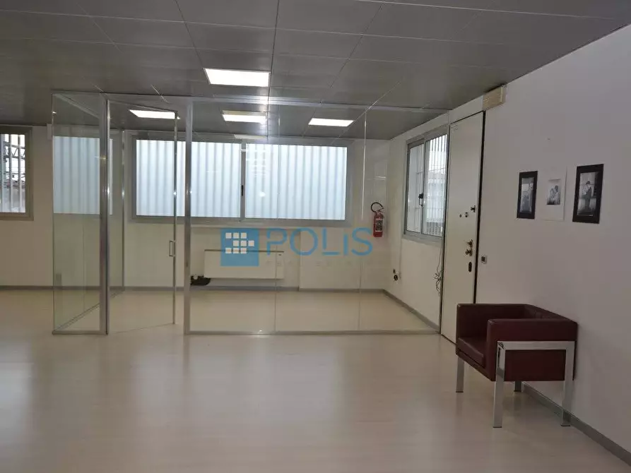 Immagine 1 di Laboratorio in affitto  in Vic.ze Fiera a Padova