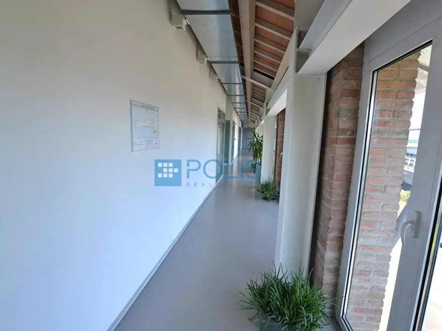 Immagine 11 di Ufficio in affitto  in Fornace Morandi a Padova