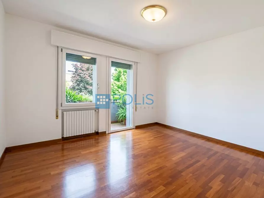 Immagine 10 di Villa in vendita  in Via Veneto a Stra