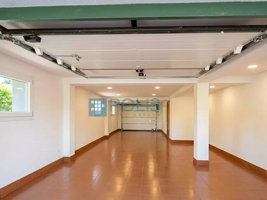 Immagine 14 di Villa in vendita  in Via Veneto a Stra