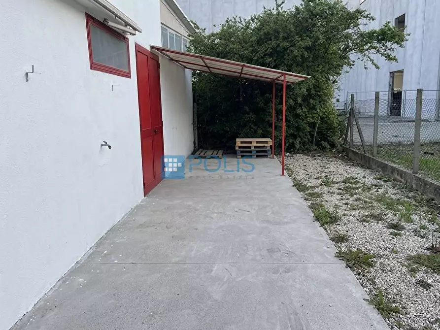Immagine 10 di Capannone industriale in affitto  in via germania a Vigonza