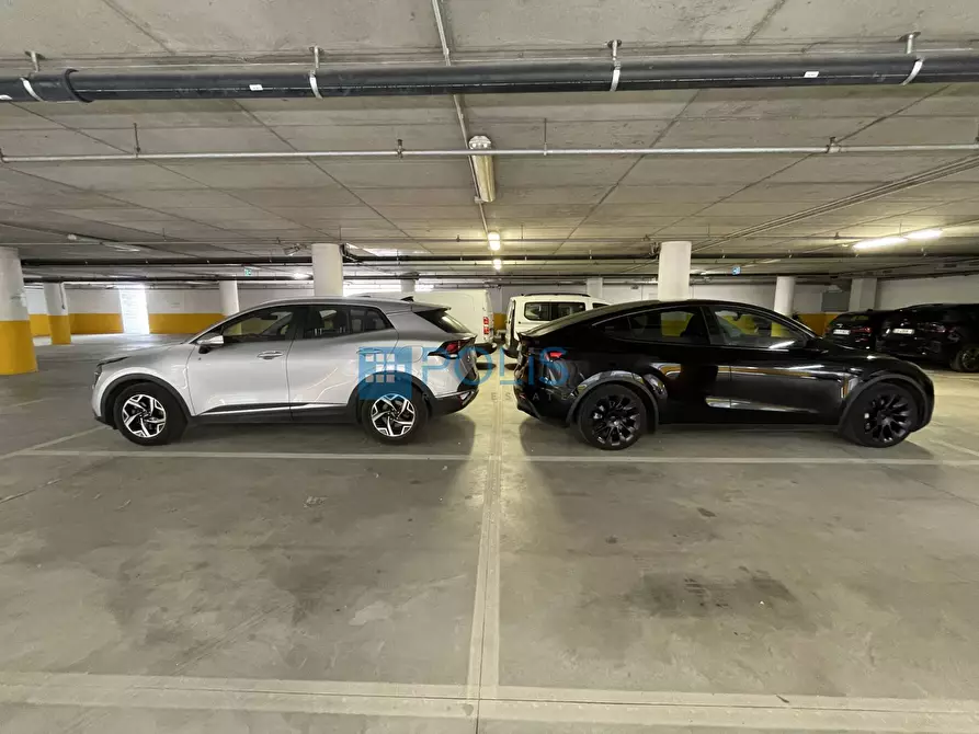 Immagine 10 di Box auto in vendita  in Via Venezia a Padova