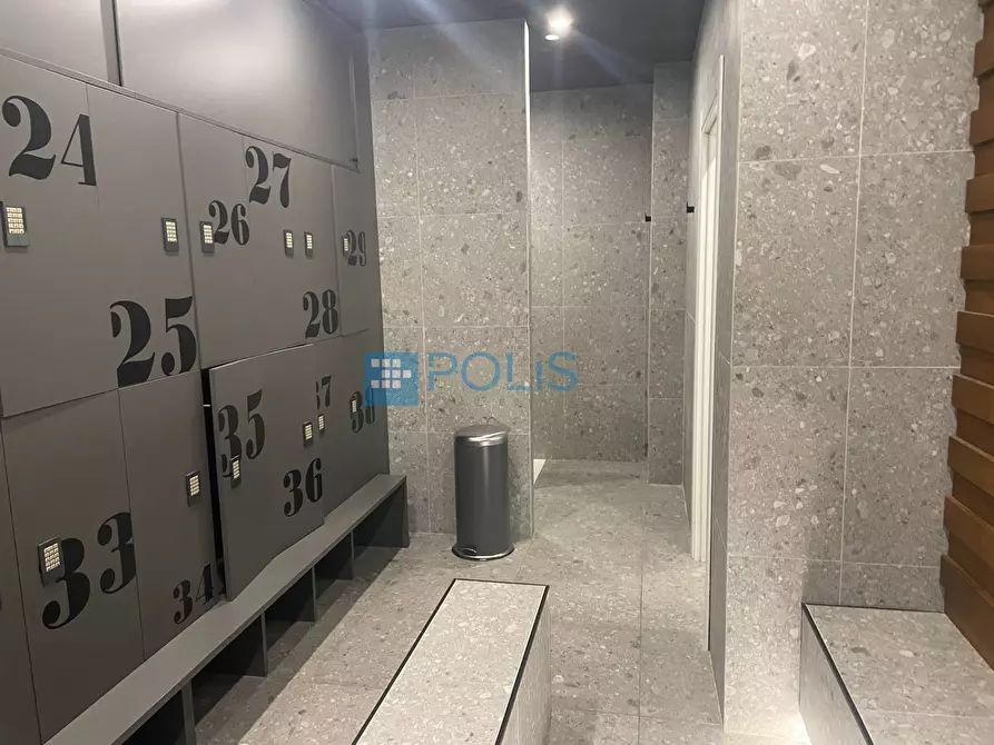 Immagine 13 di Negozio in affitto  in Via Goldoni a Padova