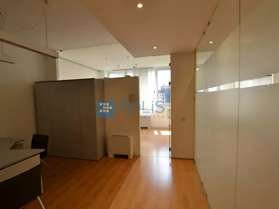 Immagine 13 di Ufficio in affitto  in Via Savelli a Padova