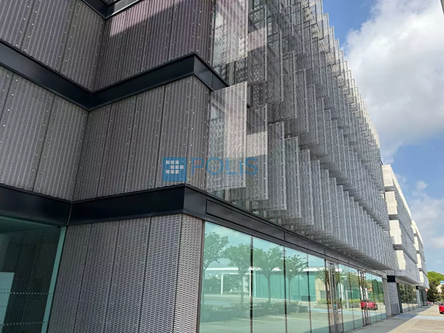 Immagine 16 di Negozio in vendita  in VIA SAN MARCO a Padova