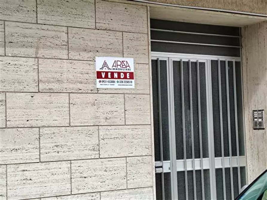 Immagine 30 di Appartamento in vendita  in VIA MILANO 41 a Floridia