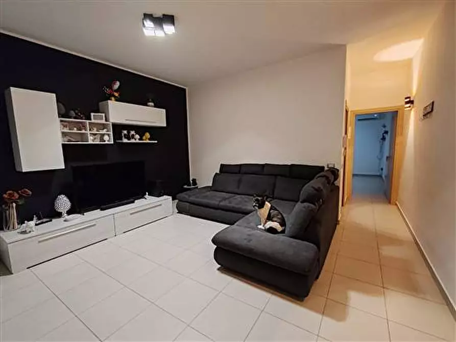 Immagine 2 di Casa indipendente in vendita  a Floridia