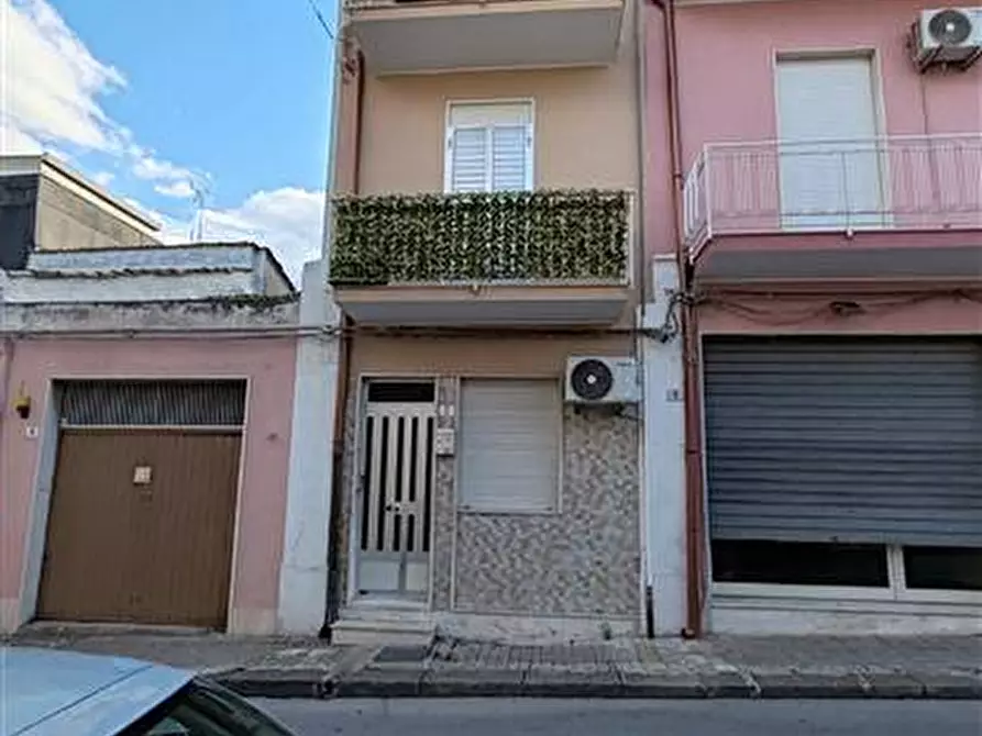 Immagine 1 di Casa indipendente in vendita  a Solarino