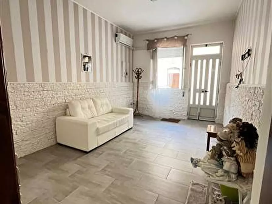 Immagine 3 di Casa indipendente in vendita  a Solarino