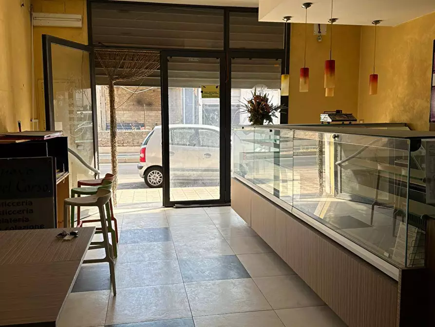 Immagine 5 di Attività commerciale in vendita  a Floridia