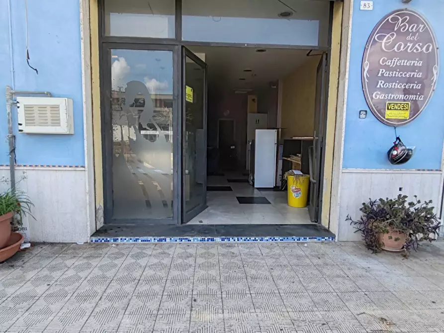Immagine 1 di Attività commerciale in vendita  a Floridia