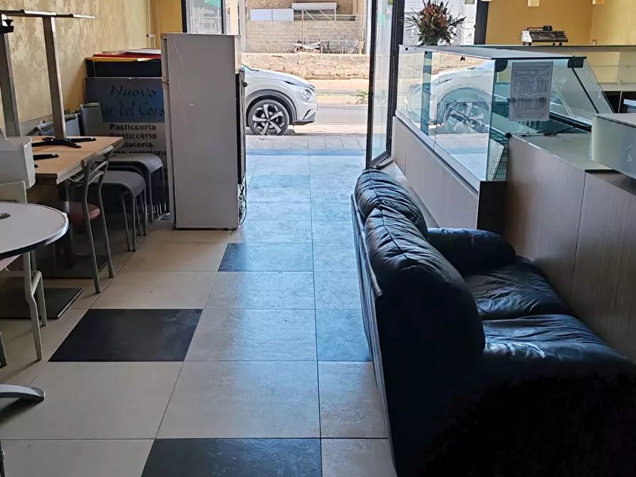 Immagine 7 di Attività commerciale in vendita  a Floridia