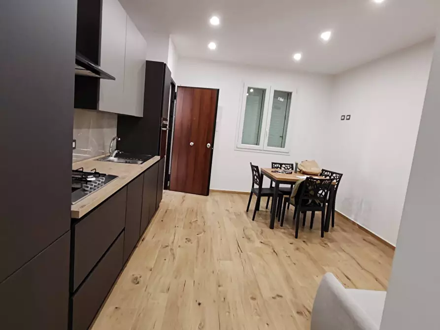 Immagine 2 di Appartamento in vendita  in LAIMO DA LENTINI 23 a Siracusa