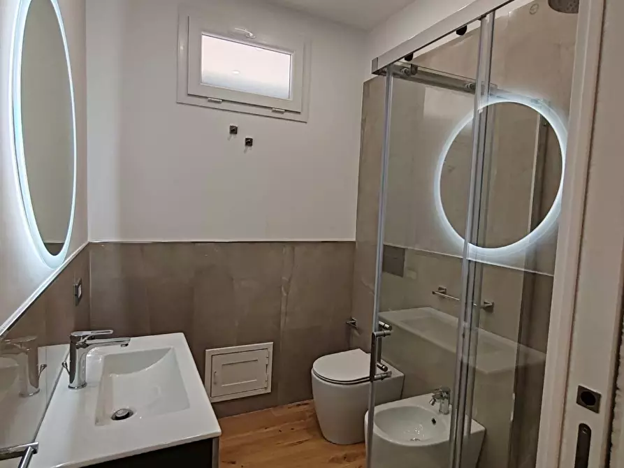 Immagine 16 di Appartamento in vendita  in LAIMO DA LENTINI 23 a Siracusa