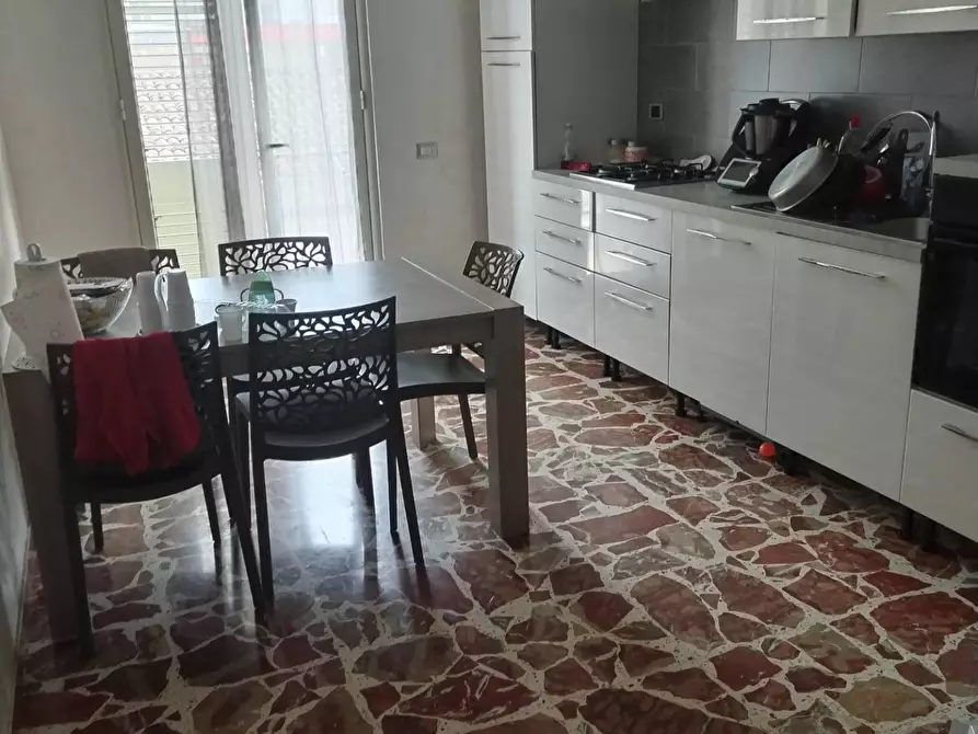 Immagine 3 di Appartamento in vendita  in VIA BORDONARO 45 a Floridia