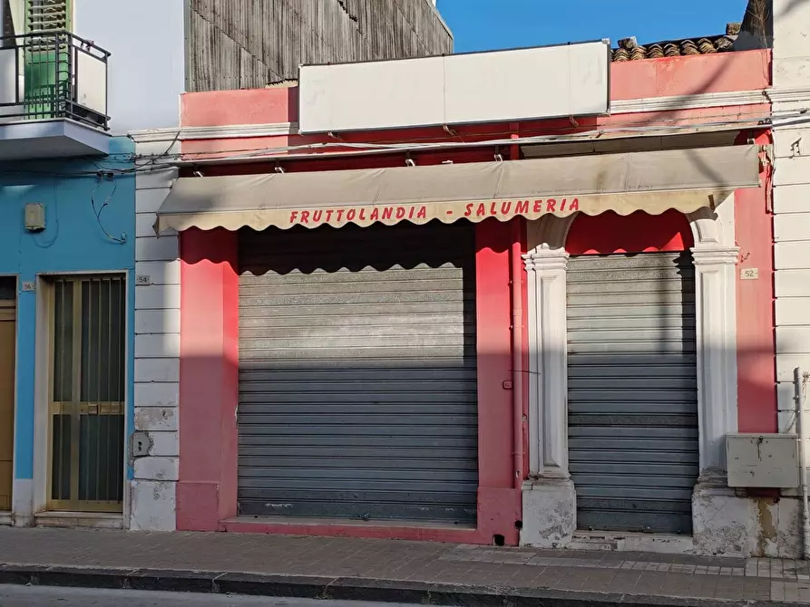 Immagine 3 di Attività commerciale in vendita  in VIALE VITTORIO VENETO 52 a Floridia