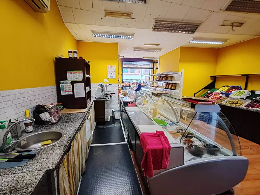 Immagine 13 di Attività commerciale in vendita  in VIALE VITTORIO VENETO 52 a Floridia