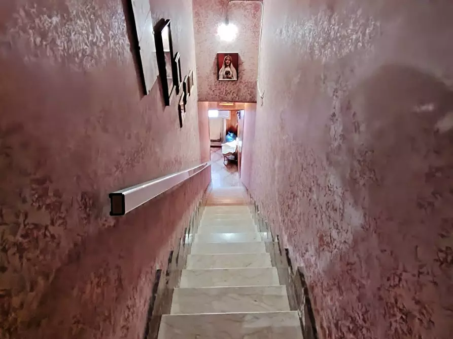 Immagine 16 di Casa indipendente in vendita  in FRATELLI AMATO 44 a Floridia