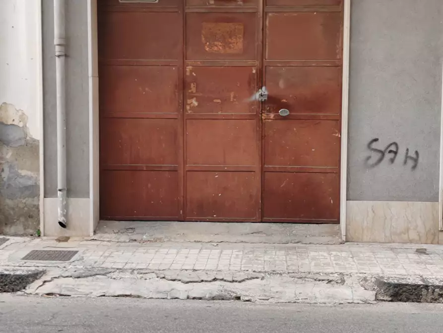 Immagine 1 di Magazzino in vendita  in VIA GIUSTI 53 a Floridia