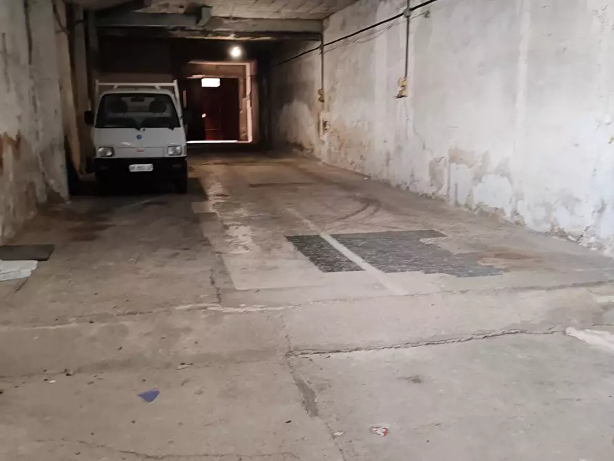 Immagine 6 di Magazzino in vendita  in VIA GIUSTI 53 a Floridia