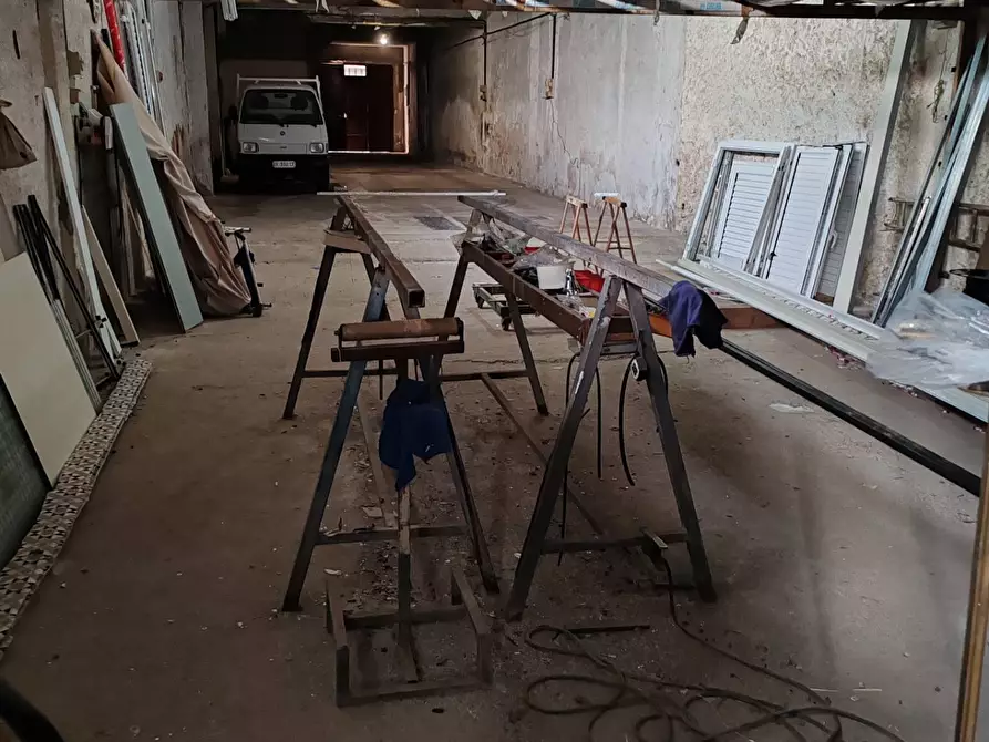 Immagine 8 di Magazzino in vendita  in VIA GIUSTI 53 a Floridia