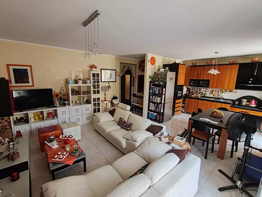 Immagine 5 di Appartamento in vendita  in CORSO VITTORIO EMANUELE 694 a Floridia