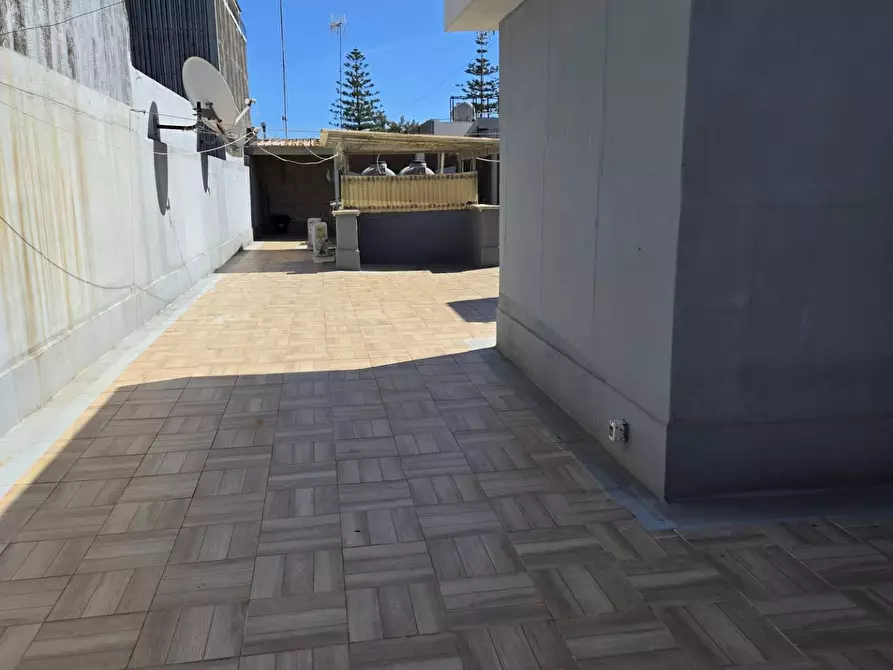 Immagine 64 di Appartamento in vendita  in VIA MANZONI 34 a Floridia