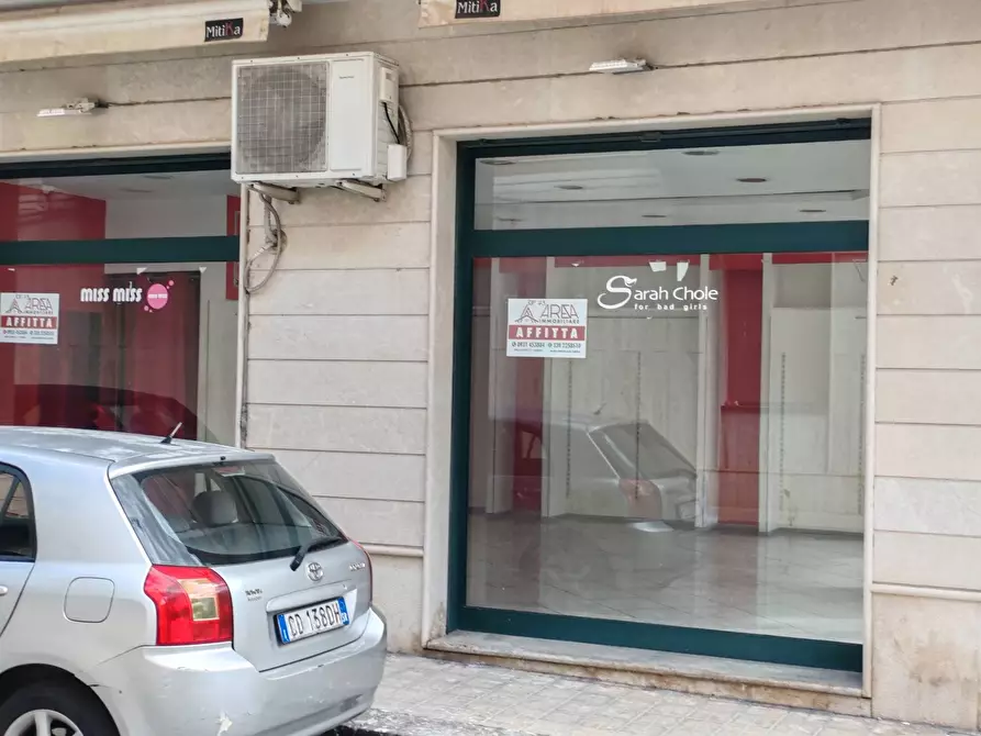 Immagine 5 di Attività commerciale in affitto  in VIA ARIOSTO 111 a Floridia