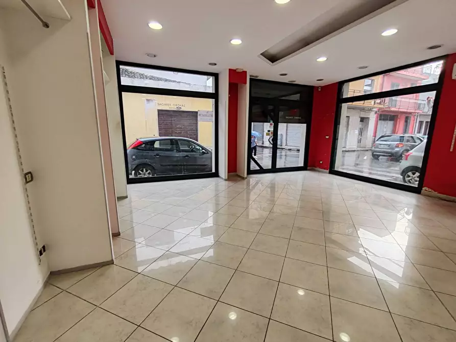 Immagine 15 di Attività commerciale in affitto  in VIA ARIOSTO 111 a Floridia