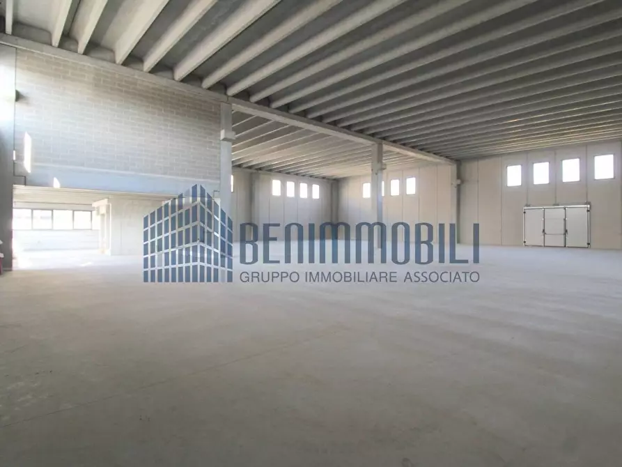 Immagine 9 di Capannone industriale in vendita  in Campo Maggiore 40 a Rovato