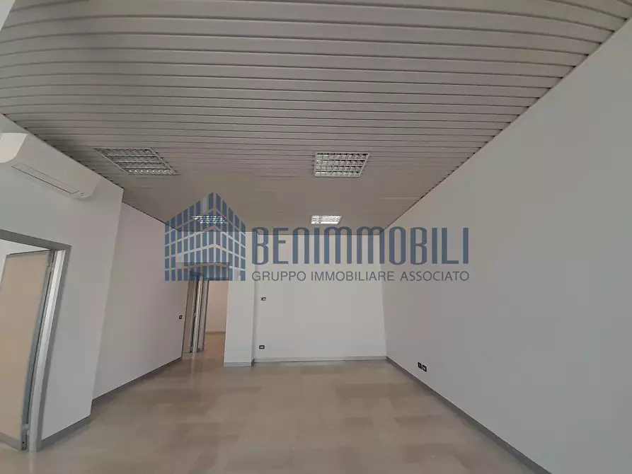 Immagine 26 di Ufficio in vendita  in Via Creta 6 a Brescia