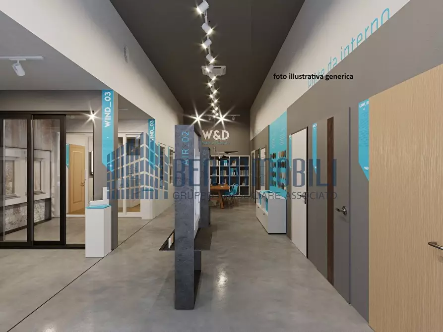 Immagine 3 di Negozio in affitto  in Cascina Fiorita 26 a Adro